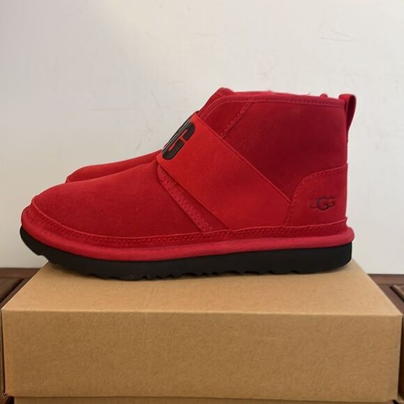UGG Kid Neumel II Graphic Boots Red Big Kid 5 Y - Picture 8 of 15